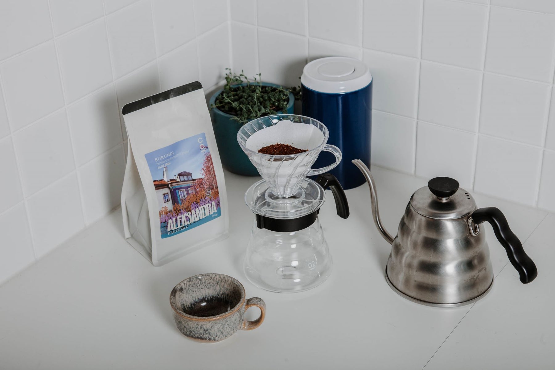 Brew Guide - Mastering the Art of V60 Pour-Over Coffee